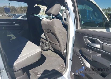 2023 Ram 1500 Big Horn 4X2 5'7 Box из США, поврежденный, VIN 1C6RREFT4PN650403